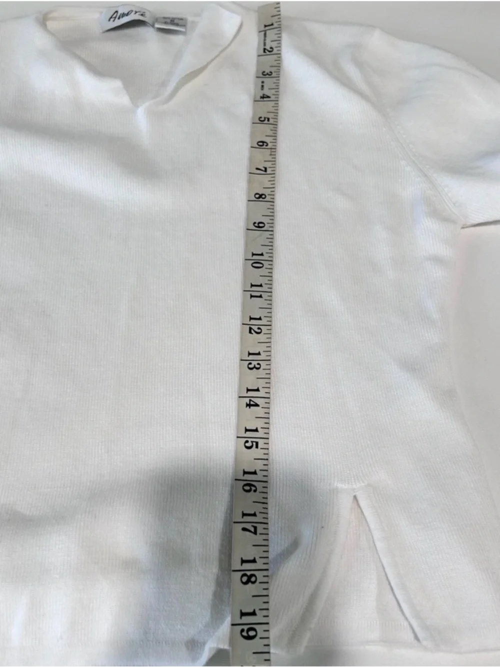 Amore White Knitting Top V-neck White White V-Neck Lightweight Sweater